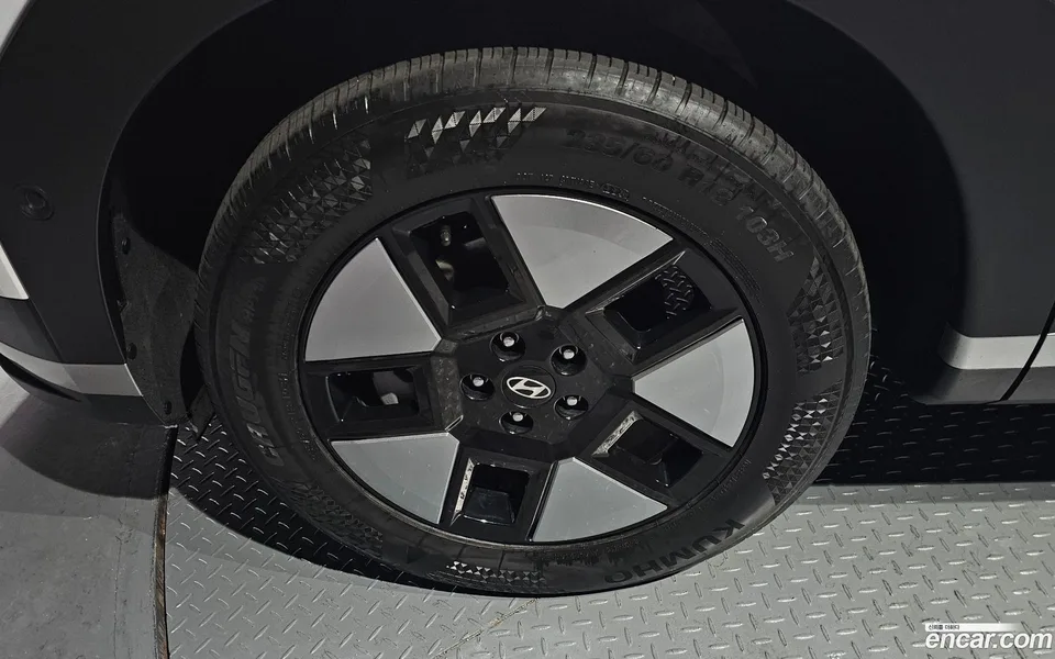 Hyundai SantaFe HEV 1.6 2WD 2023 — миниатюра 5
