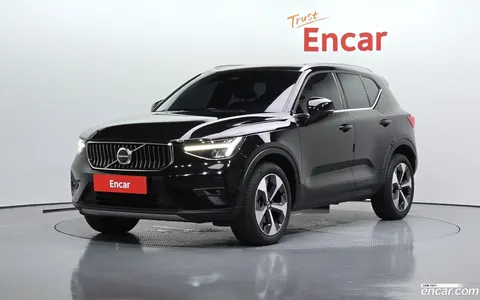 Volvo XC40 2023 купить в Москве