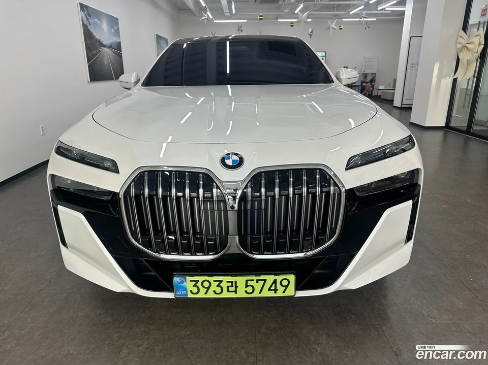 BMW 7 Series 740d xDrive M 2025 — миниатюра 2