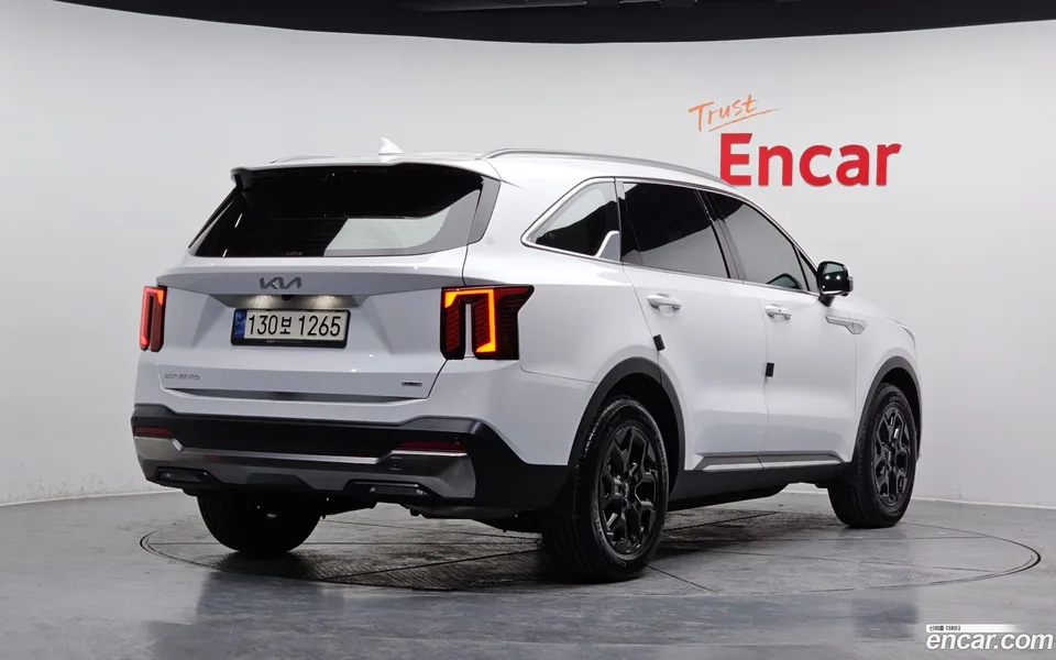 Kia Sorento HEV 1.6 2WD 2024 — миниатюра 2