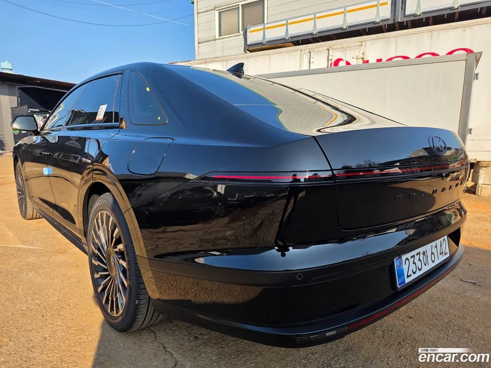 Hyundai Grandeur Hybrid 2025 — миниатюра 2