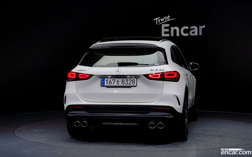 Mercedes-Benz GLA-Class GLA45 AMG 4MATIC+ 2022 — миниатюра 4