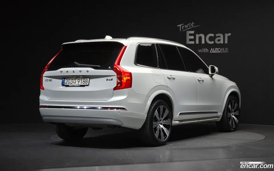 Volvo XC90 B6 2022 — миниатюра 2