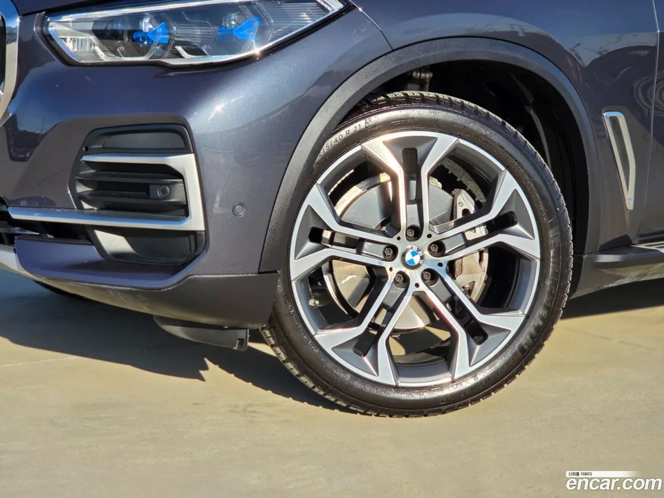 BMW X5 xDrive 30d xLine 2022 — миниатюра 3