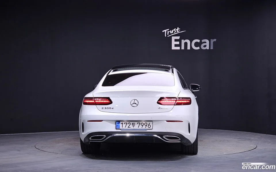 Mercedes-Benz E-Class E300d 4MATIC 2022 — миниатюра 4