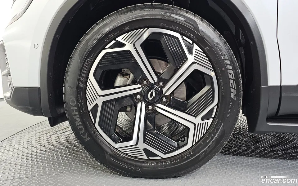 Renault Samsung QM6 2.0 GDe RE 2WD 2023 — миниатюра 5