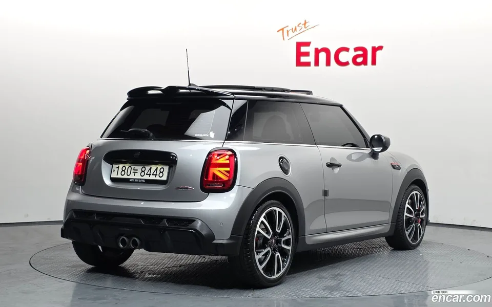 MINI Cooper S JCW 2023 — миниатюра 2