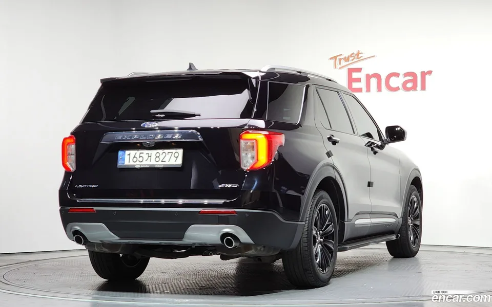 Ford Explorer 2.3 4WD 2022 — миниатюра 2