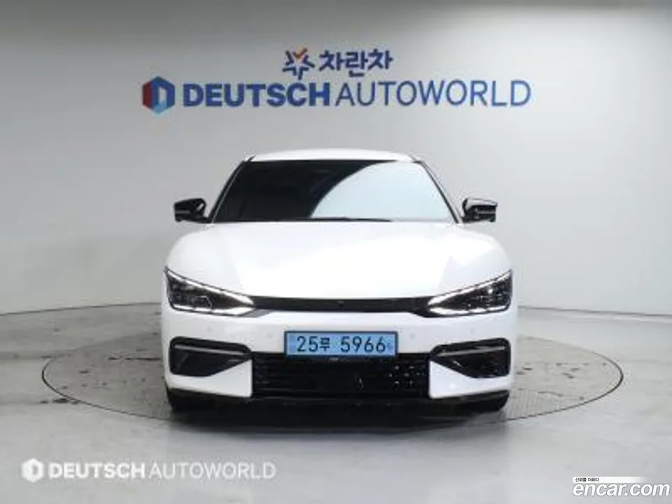 Kia EV6 4WD 2023 — миниатюра 3