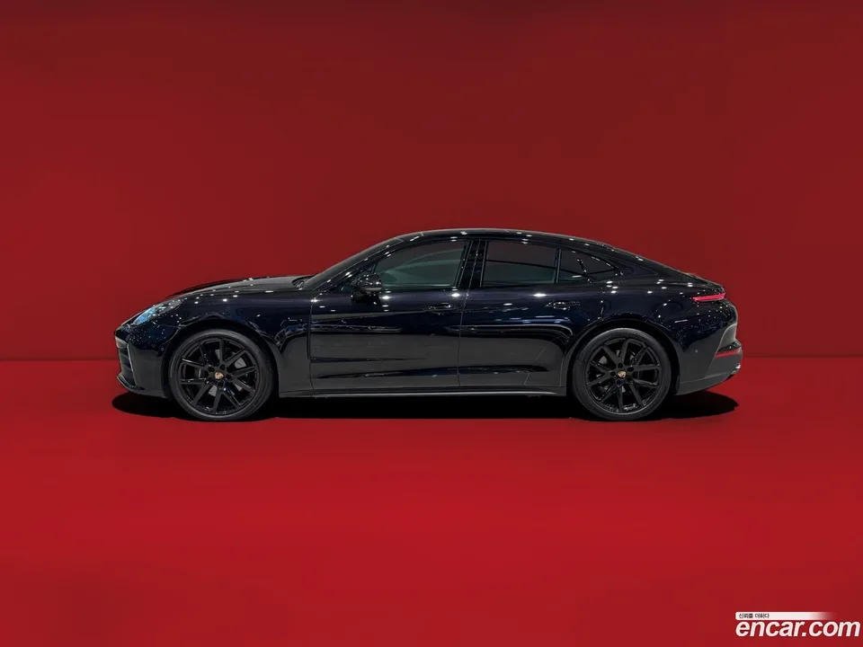 Porsche Panamera (976) 2.9 AWD 2024 — фото 1, купить с доставкой в Москву