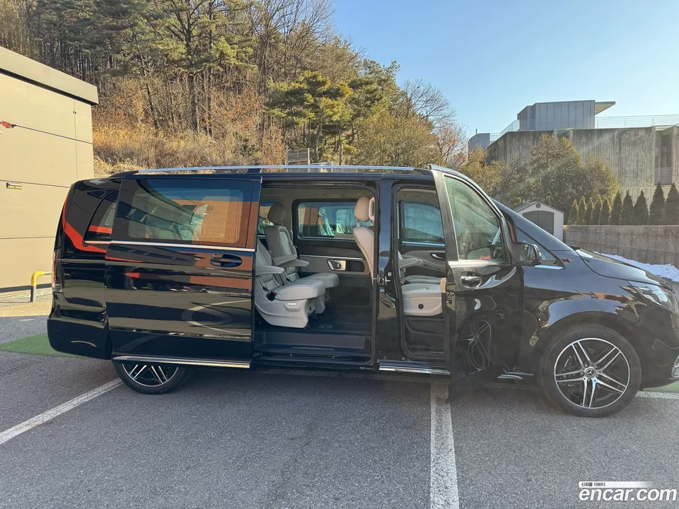 Mercedes-Benz V-Class V300 CDI 2025 — миниатюра 4