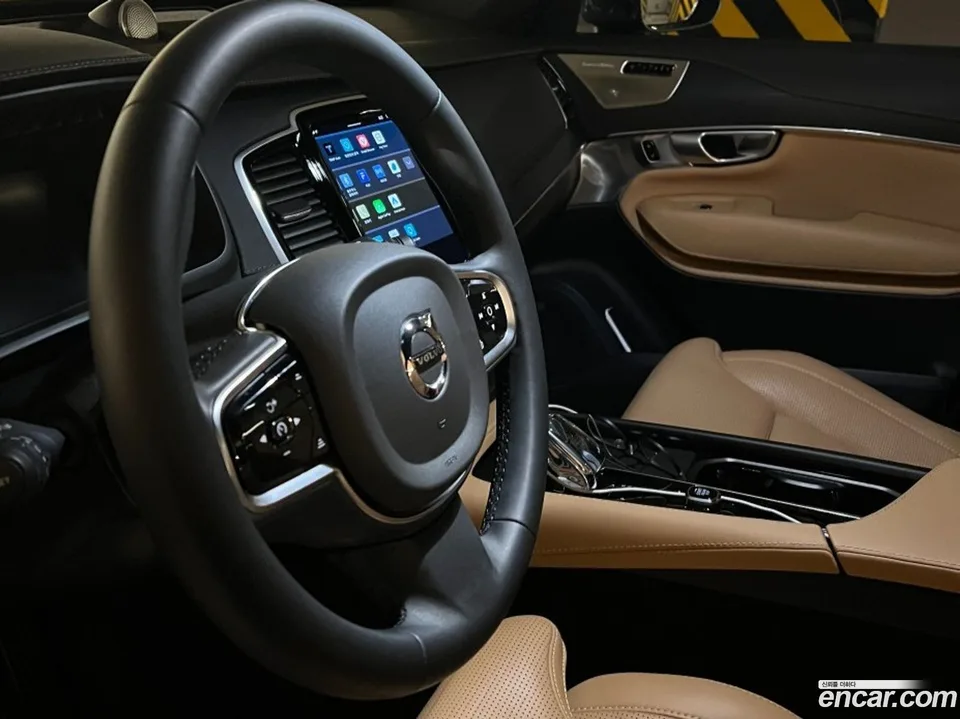 Volvo XC90 B6 2023 — миниатюра 5