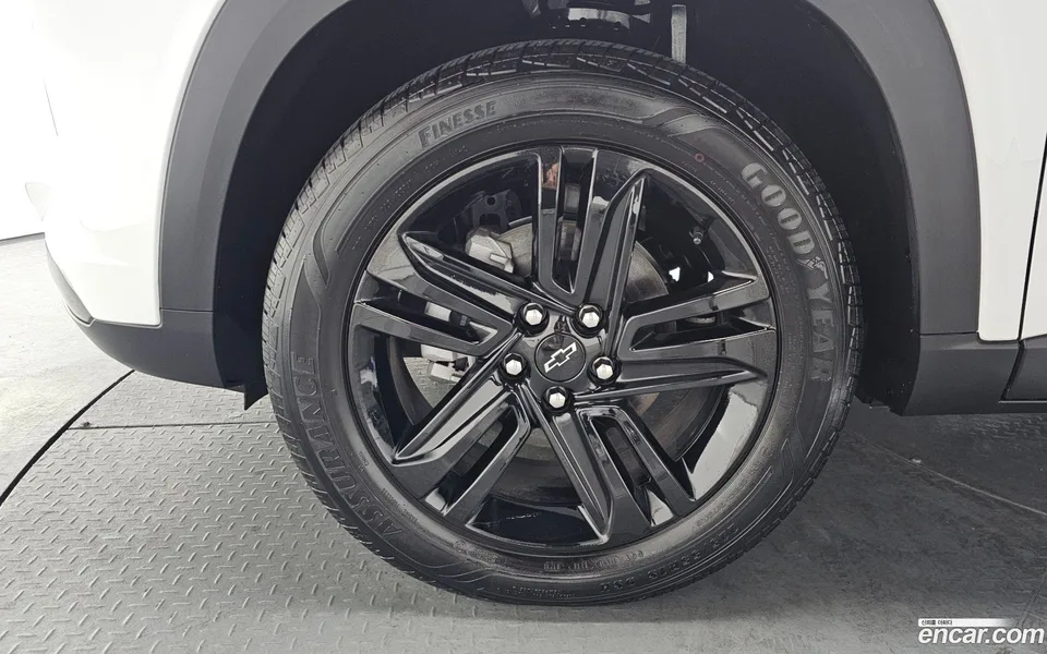 Chevrolet Trax Crossover 1.2 ACTIV 2023 — миниатюра 5