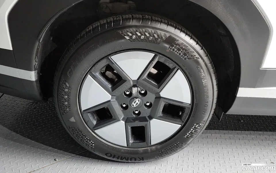 Hyundai Santa Fe HEV 1.6 2WD 2023 — миниатюра 5