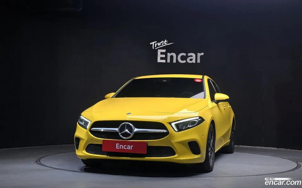 Mercedes-Benz A-Class A220 2022 — миниатюра 3