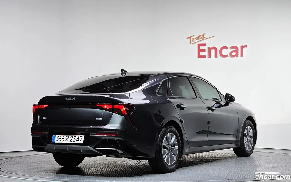 Kia K5 Hybrid 2024 — миниатюра 2