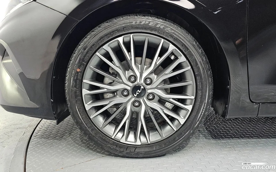 Kia K3 1.6 2022 — миниатюра 5