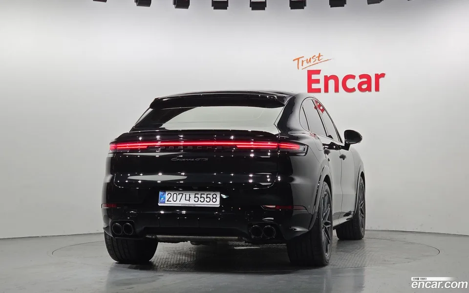 Porsche Cayenne 4.0 GTS 2025 — миниатюра 4