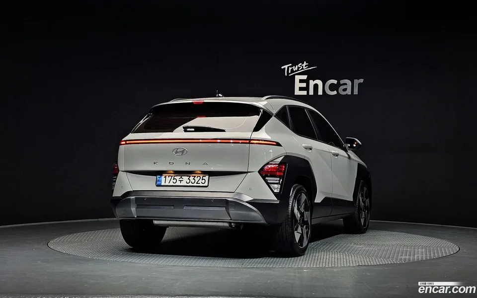 Hyundai Kona 1.6 2WD 2023 — миниатюра 4
