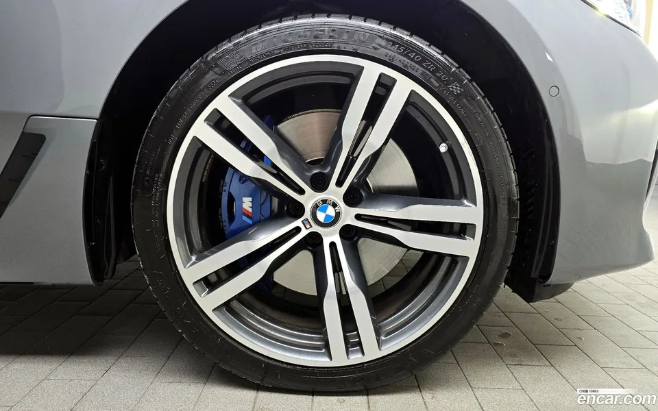 BMW 6 Series GT 630i xDrive M 2022 — миниатюра 5