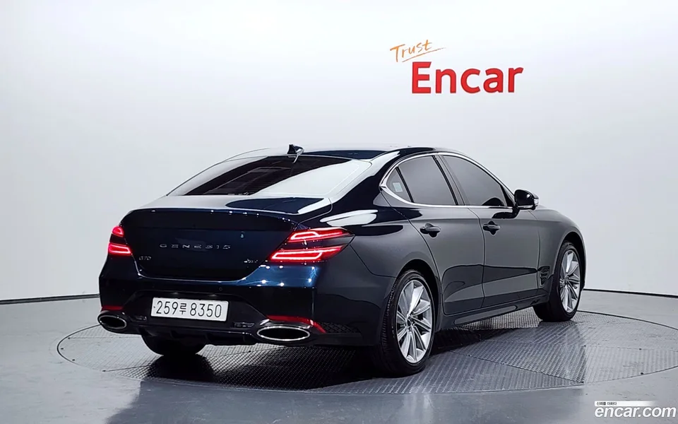 Genesis G70 2.5T 4WD 2023 — миниатюра 2