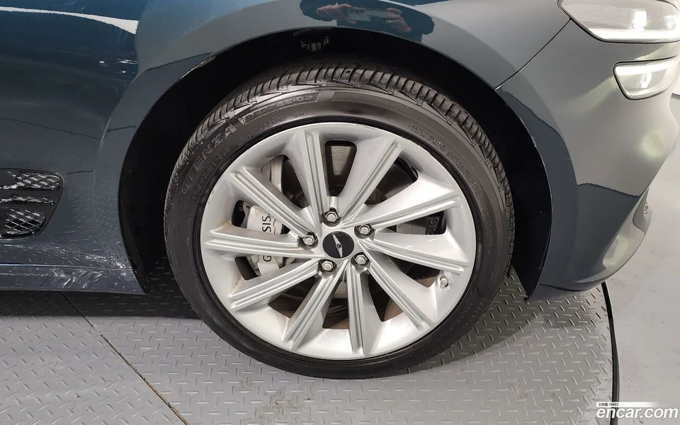 Genesis G70 2.5T 4WD 2023 — миниатюра 5