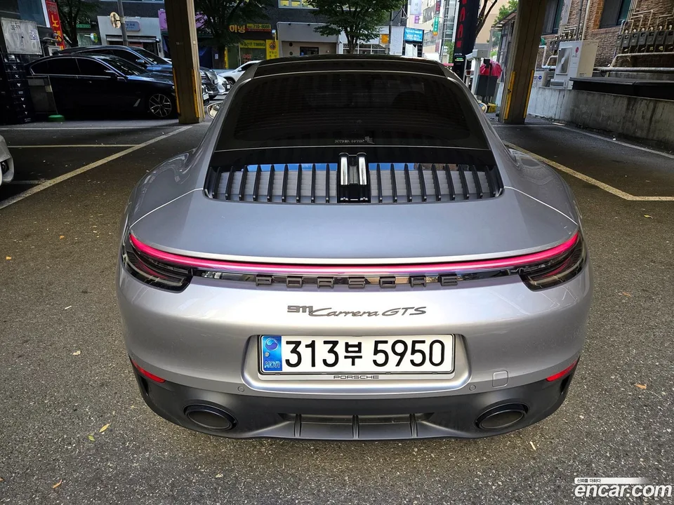 Porsche 911 (992) GTS 2023 — миниатюра 5