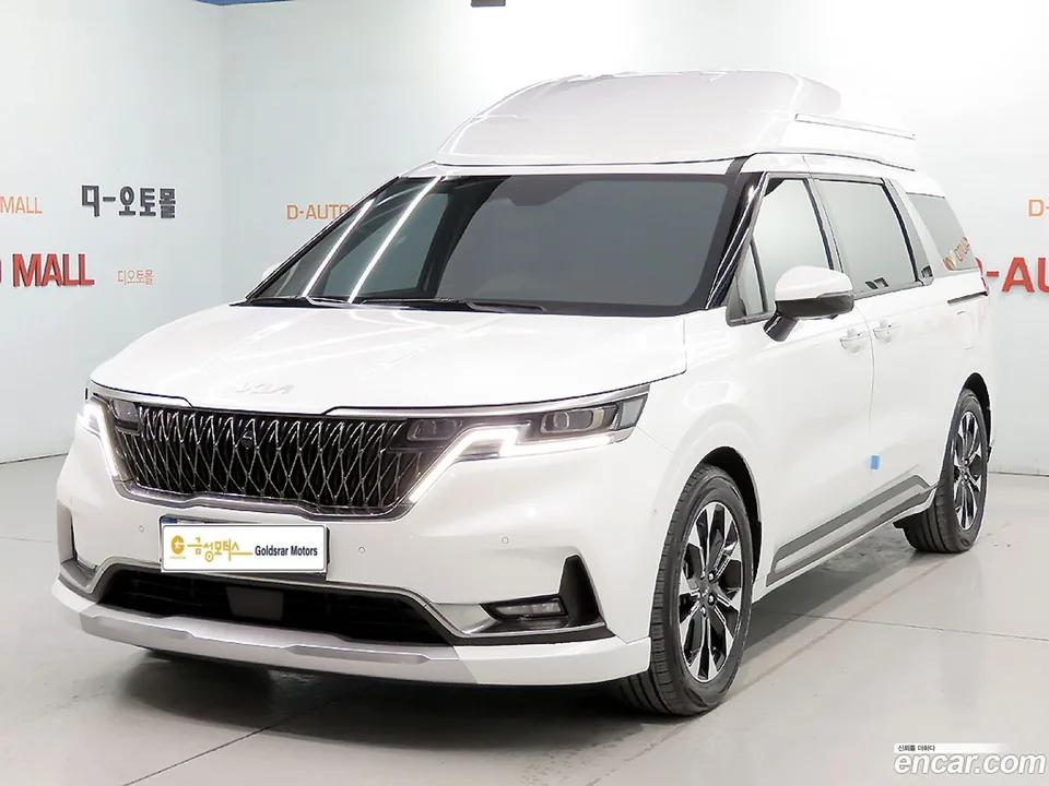 Kia Carnival 9 2023 — фото 1, купить с доставкой в Москву