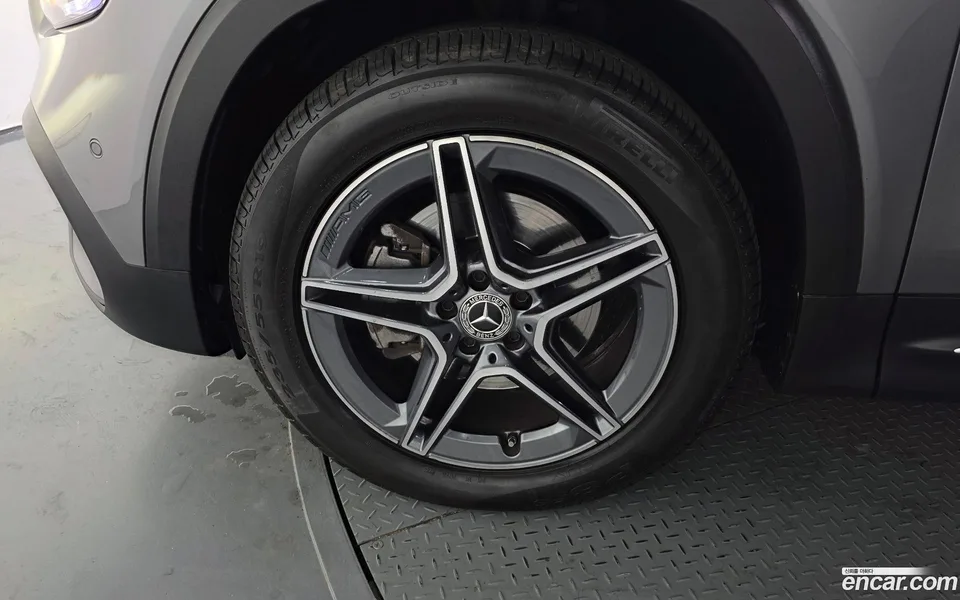Mercedes-Benz GLB-Class GLB250 4MATIC 2023 — миниатюра 5