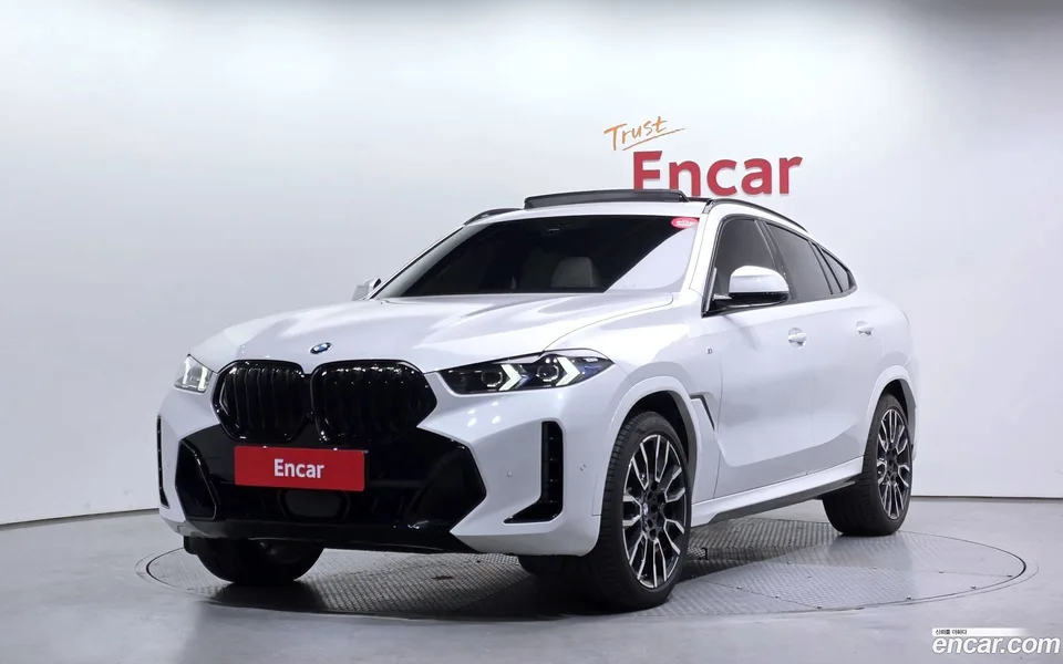 BMW X6 xDrive40i M 2025 — фото 1, купить с доставкой в Москву