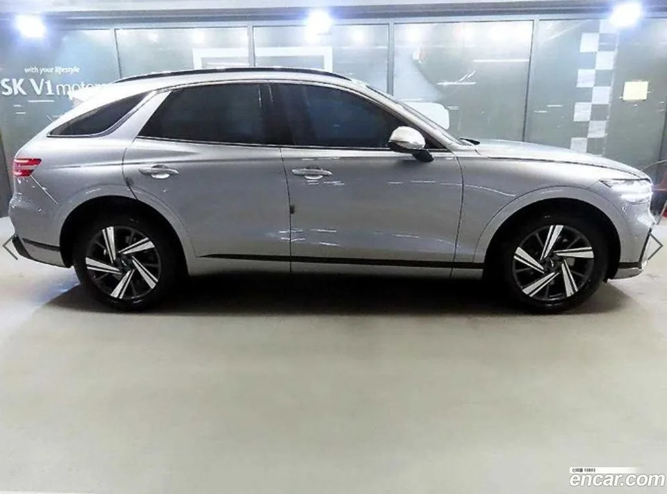 Genesis GV70 2.5T 2WD 2024 — миниатюра 3