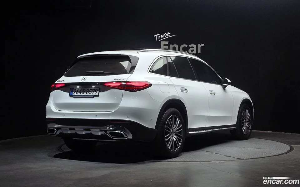 Mercedes-Benz GLC-Class GLC300 4MATIC 2025 — миниатюра 2