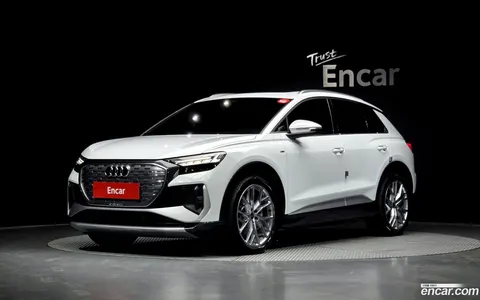 Audi Q4 e-tron (F4) 2025 купить в Москве