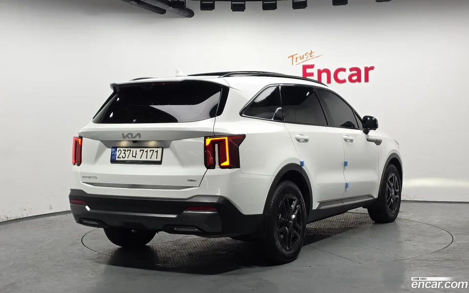 Kia Sorento HEV 1.6 2WD 2023 — миниатюра 2
