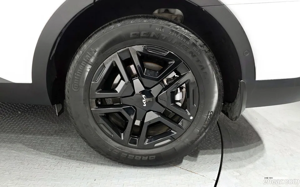 Kia Sorento HEV 1.6 2WD 2023 — миниатюра 5