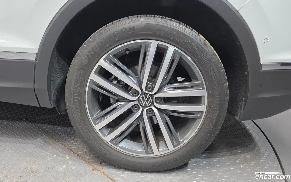 Volkswagen Tiguan 2.0 TDI 2022 — миниатюра 5