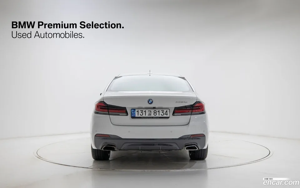 BMW 5 Series 530e M 2022 — миниатюра 4