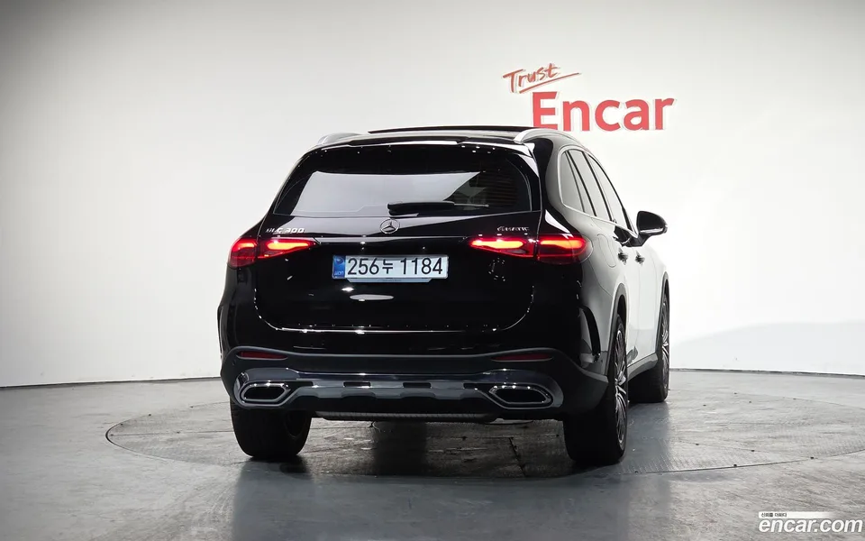 Mercedes-Benz GLC-Class GLC300 4MATIC 2025 — миниатюра 4
