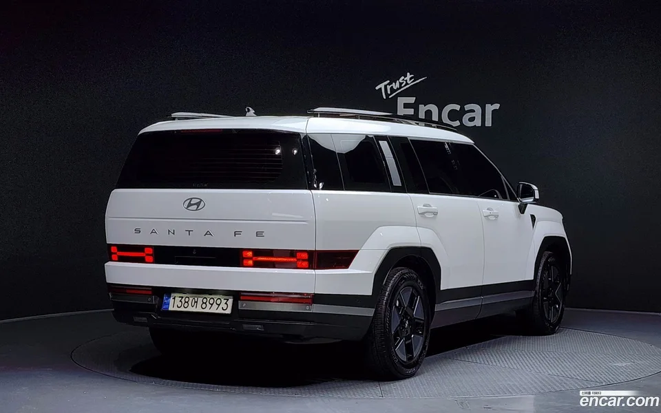 Hyundai Santa Fe HEV 1.6 2WD 2023 — миниатюра 2