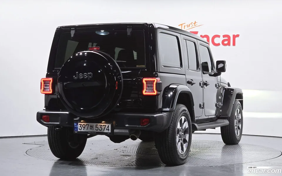 Jeep Wrangler 2.0 4 2023 — миниатюра 2