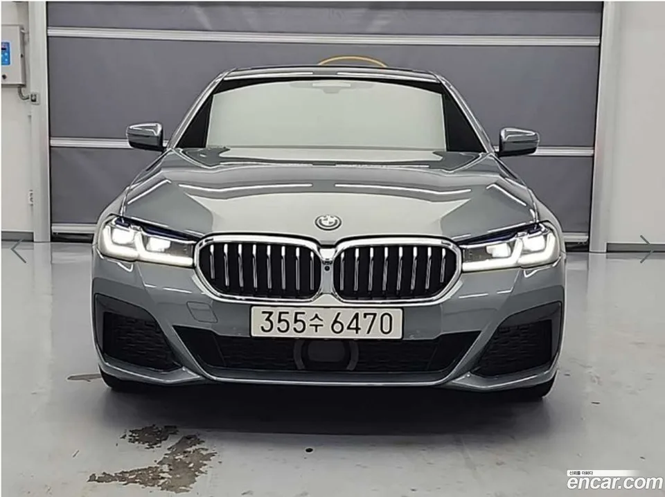BMW 5 Series 530e M 2023 — миниатюра 2