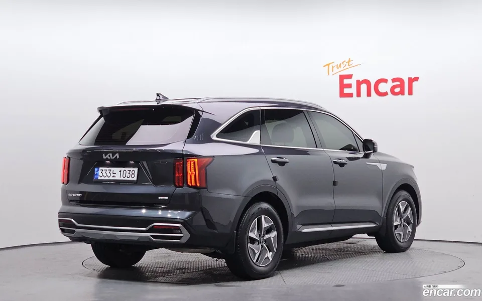 Kia Sorento HEV 1.6 4WD 2022 — миниатюра 2