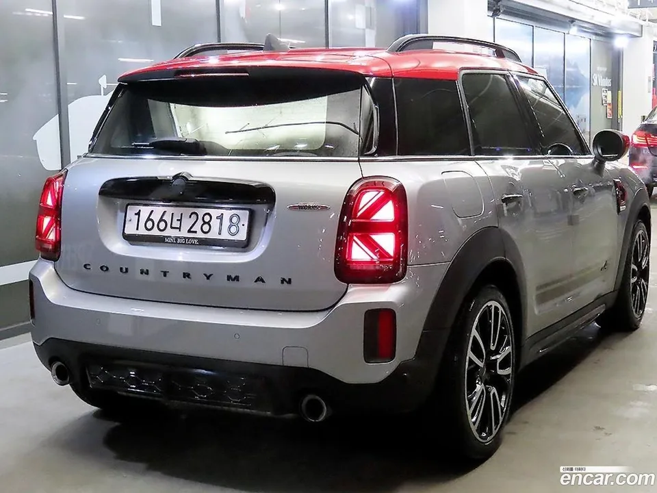 MINI Cooper S Countryman JCW 2023 — миниатюра 4