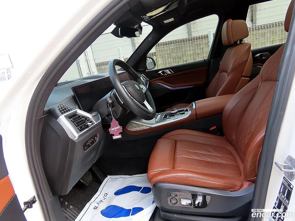 BMW X7 xDrive 40i 6 2023 — миниатюра 5