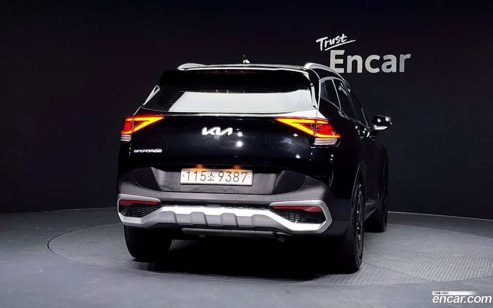 Kia Sportage 1.6 2WD 2023 — миниатюра 4