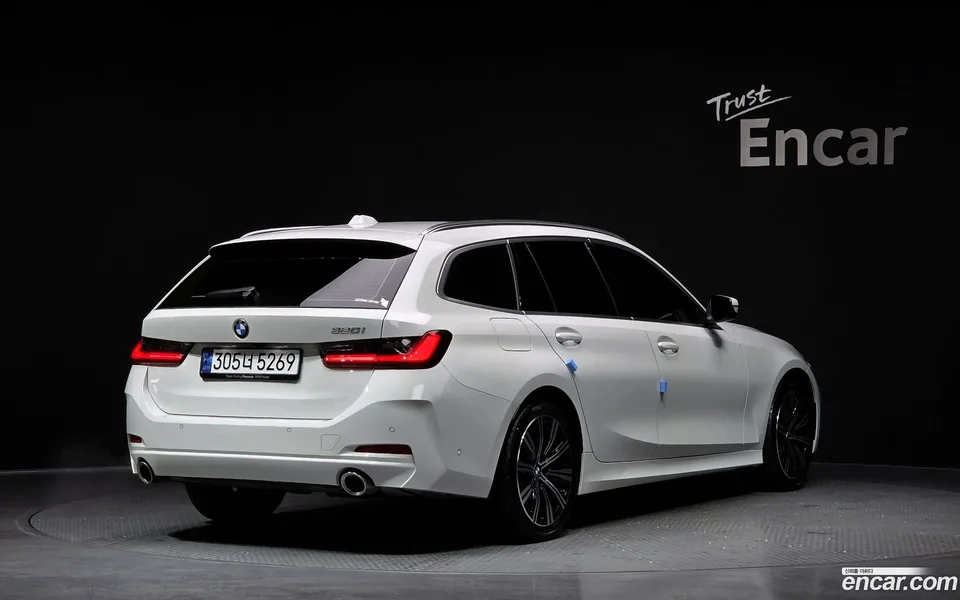 BMW 3 Series 320i 2024 — миниатюра 2