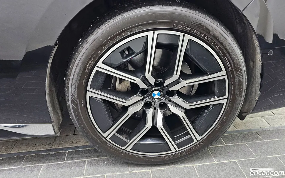 BMW 7 Series 740d xDrive M 2024 — миниатюра 5