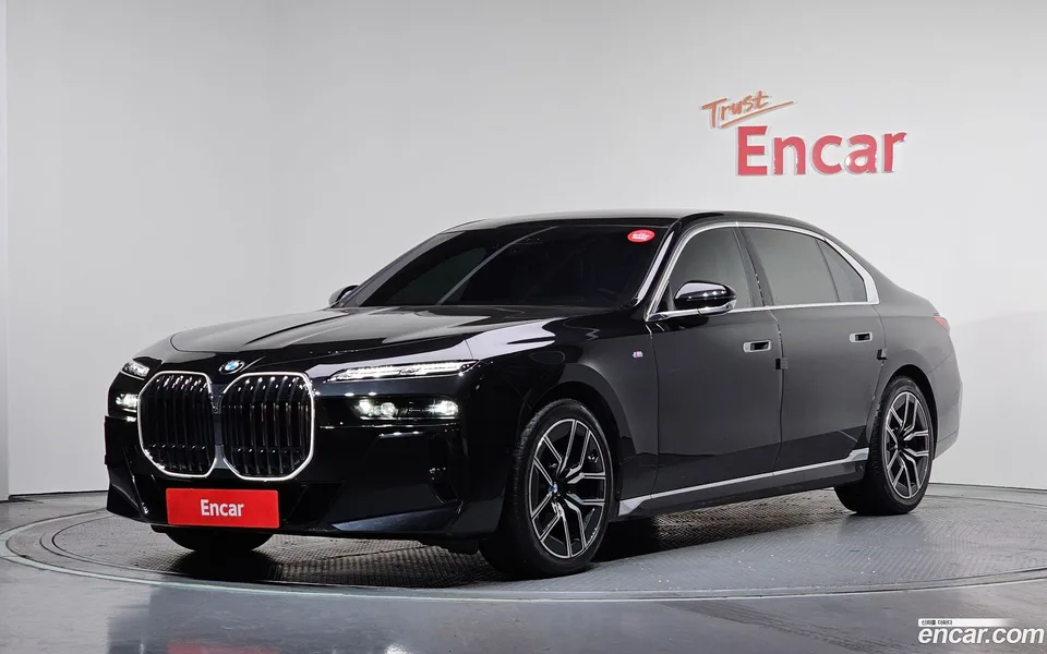 BMW 7 Series 740d xDrive M 2024 — фото 1, купить с доставкой в Москву