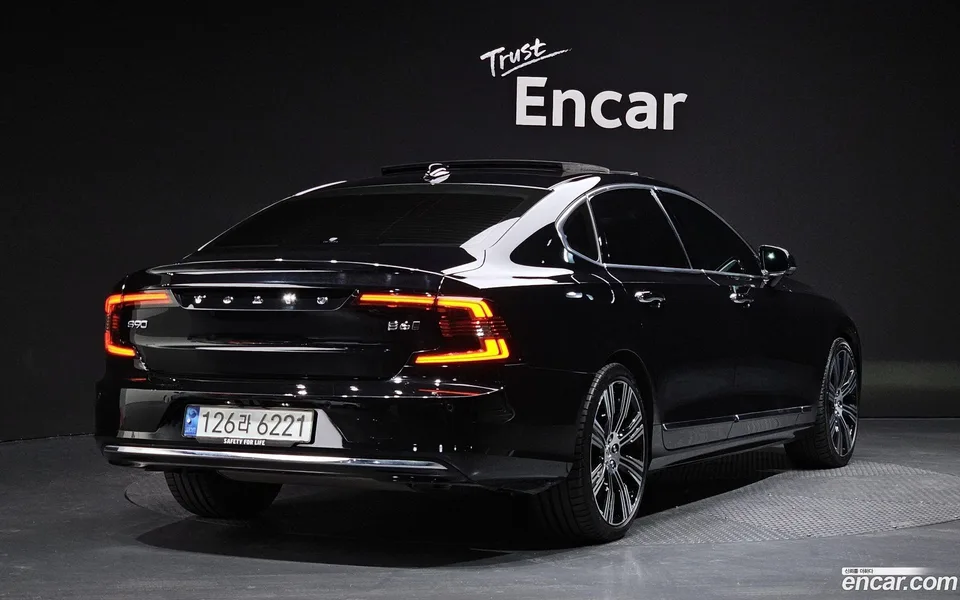 Volvo S90 B6 AWD 2023 — миниатюра 2