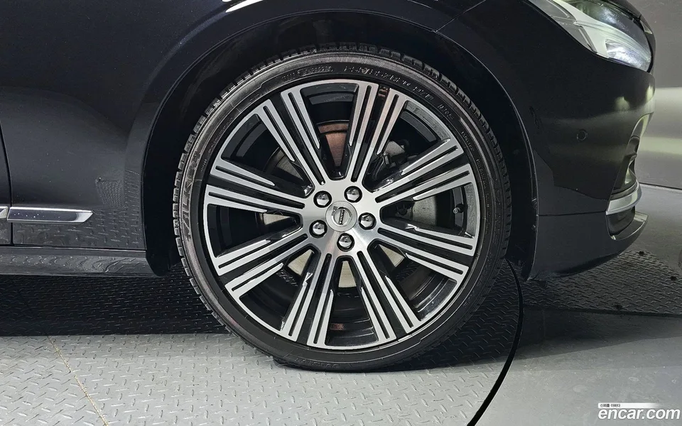 Volvo S90 B6 AWD 2023 — миниатюра 5
